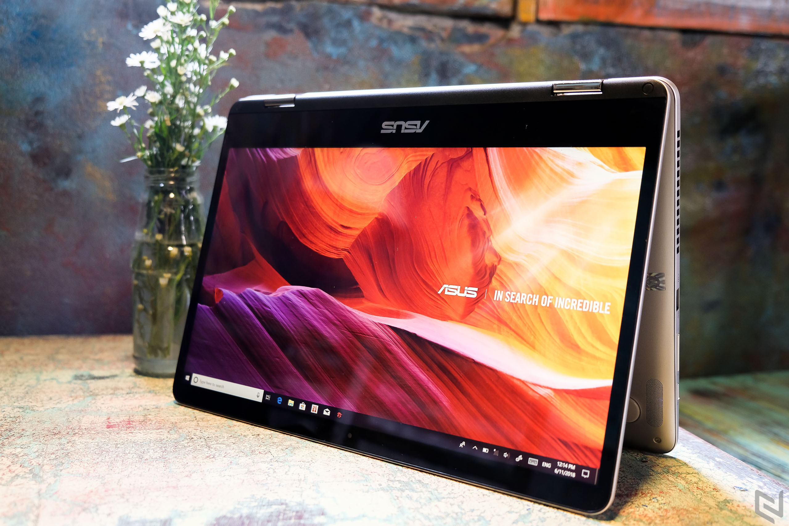 ASUS Announces ZenBook Flip 14 UX461-67.jpg